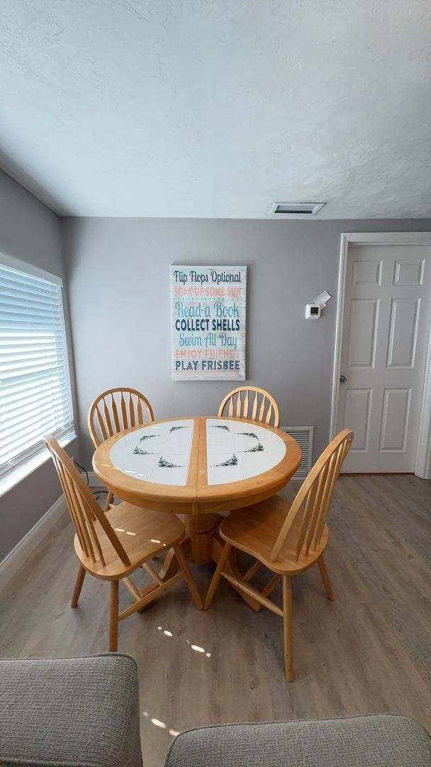 Building Photo - Fully Furnished Two Bedroom Long Term Beach Apartment for Rent