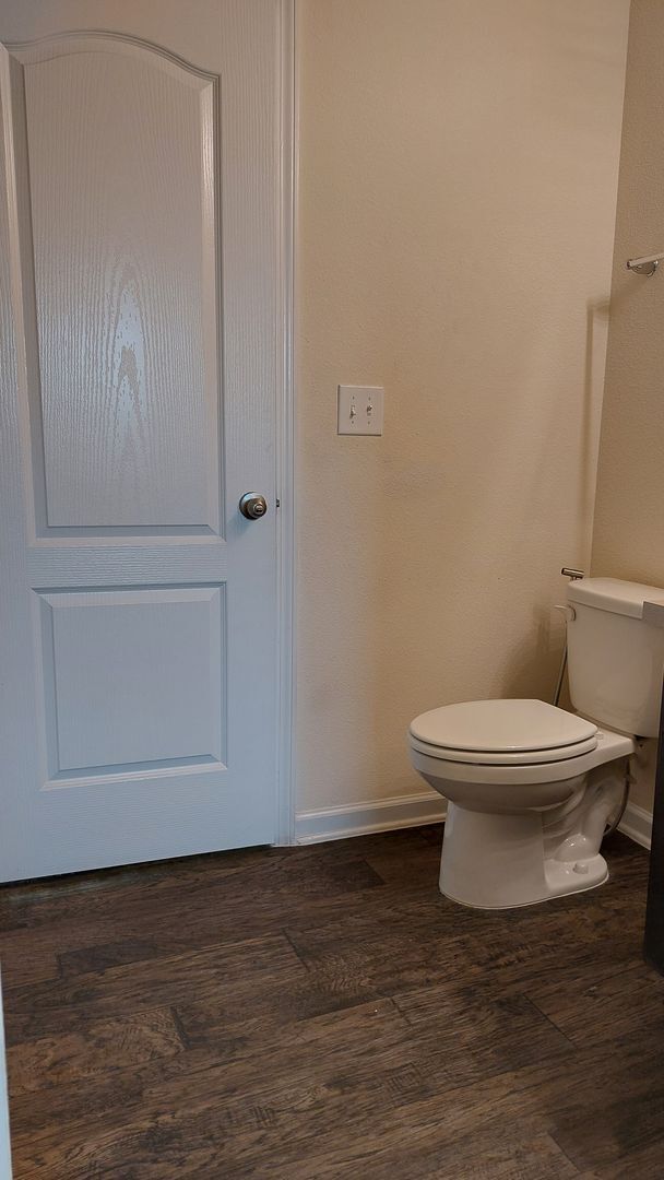 Building Photo - Townhome in Baymeadows