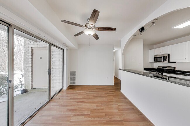 Building Photo - 2BD/1BA in Bethesda Park - Feeds to WJ HS - Great location - Close to Walter Reed & METRO