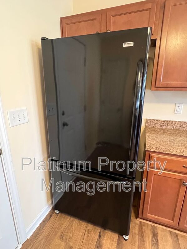 Building Photo - 279 Wahsega Way