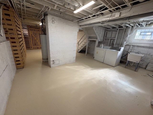 Washer/Dryer - 240 Sawyer Ave