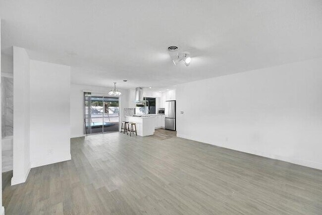 Building Photo - 1308 S Congress Ave