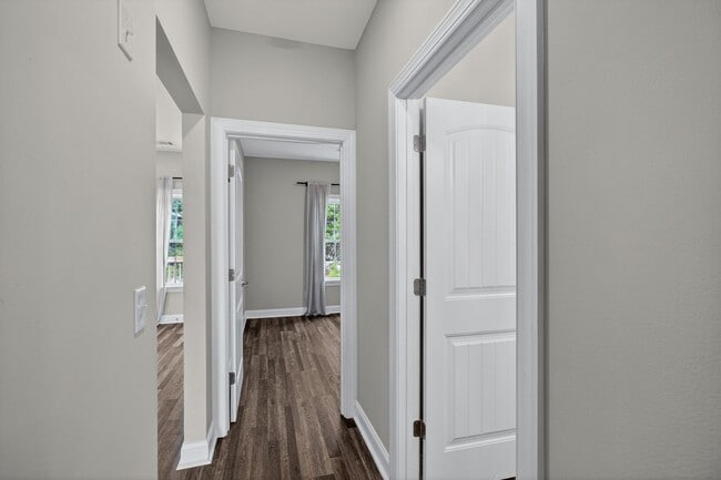 Building Photo - 3 Bedroom 2 Bathroom home in Pembroke GA - close to Ft. Stewart