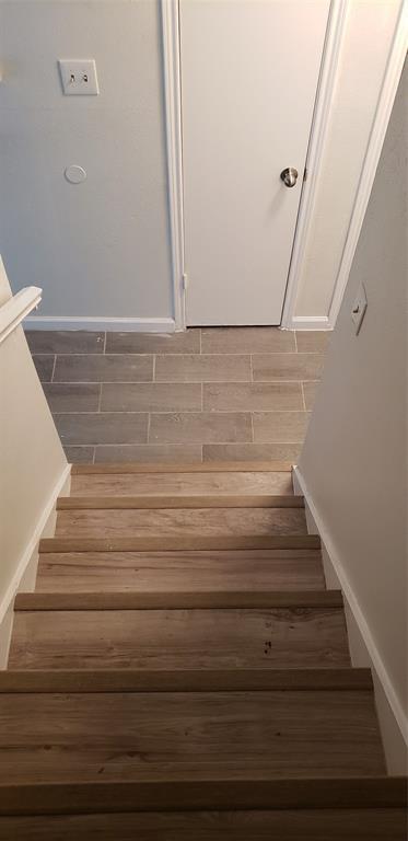 Building Photo - 2379 Briarwest Blvd