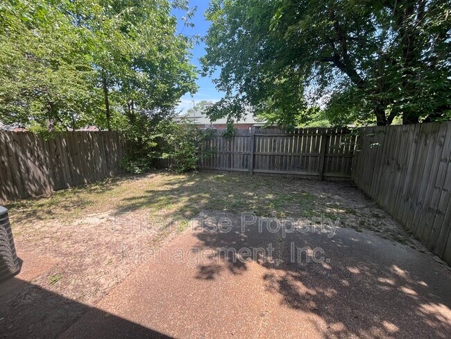 Building Photo - 1744 Camille Way