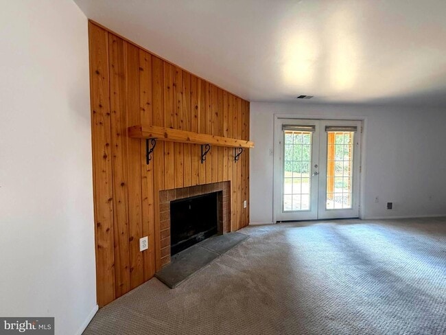 Building Photo - 1 Crotona Ct