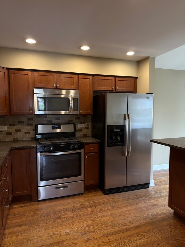 Building Photo - 29W649 Winchester Cir