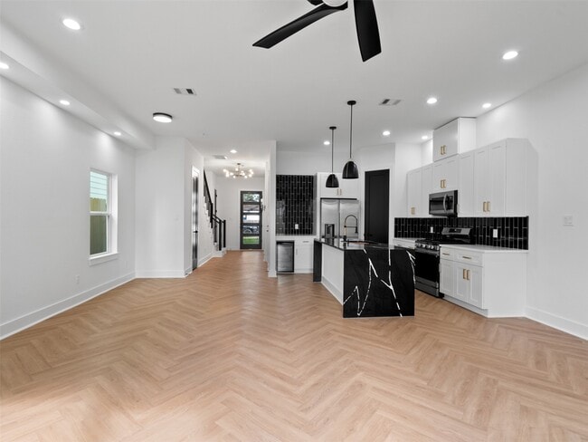 Building Photo - 4226 Sterling St