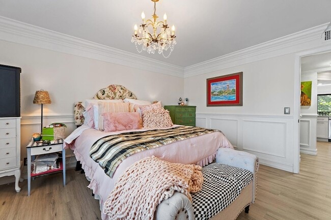 Building Photo - 1605 S US Hwy 1