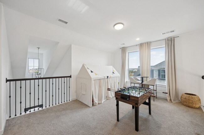 Building Photo - 448 Wildwood Ct