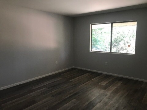 Building Photo - Peaceful, Quiet and Bright - Recently Remodeled 2/2 in Talmadge