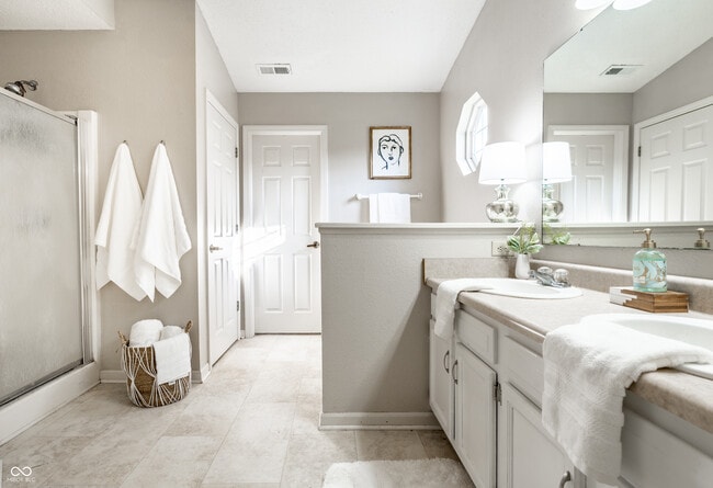 Building Photo - 10513 Blue Springs Ln