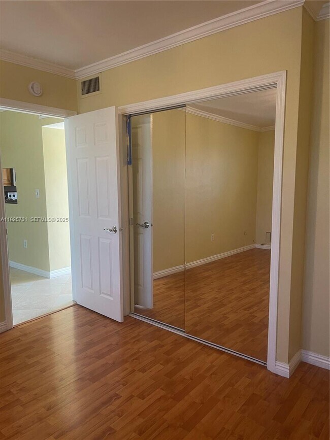 Building Photo - 2815 NE 201st Terrace