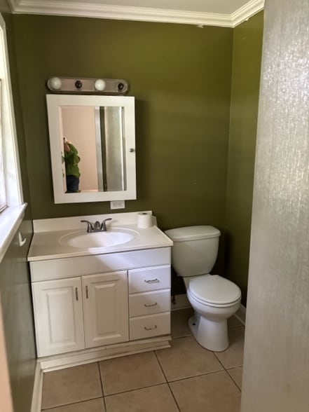 Building Photo - 112 Summit Dr