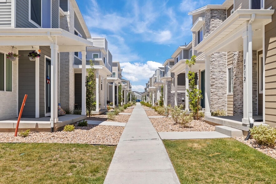 Building Photo - 1718 N 1310 E