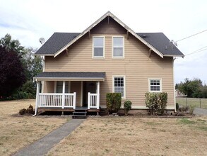 Building Photo - 307 10th Ave SE