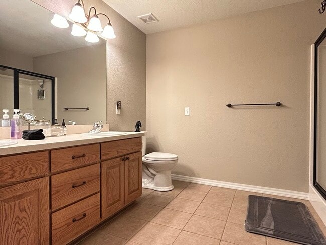 Building Photo - 2409 S Brandi Dr