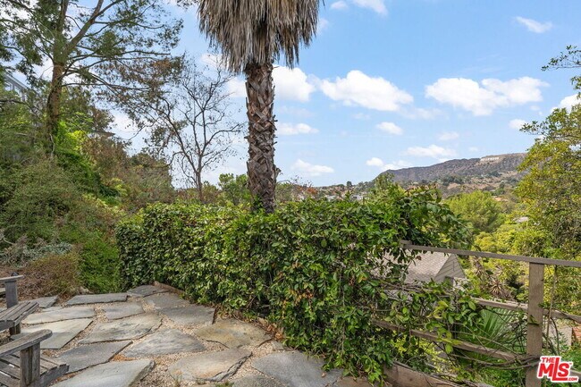 Building Photo - 5630 Spreading Oak Dr