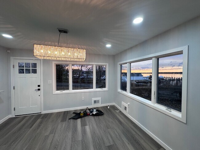 Building Photo - 595 Kingfisher Cir