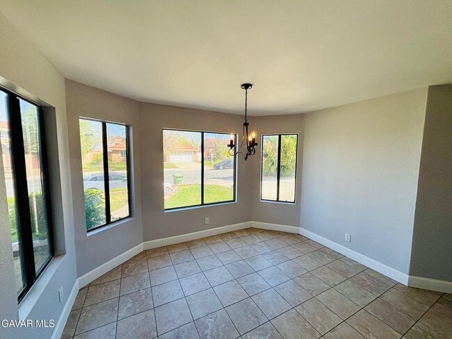 Building Photo - 38343 5th