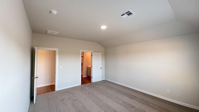 Building Photo - 10709 Red Thistle Dr