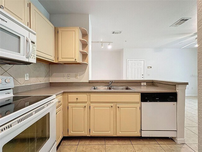 Building Photo - Condo in Legacy Dunes, Kissimmee