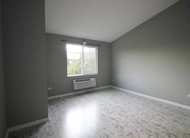 Building Photo - 1417 McClure Rd