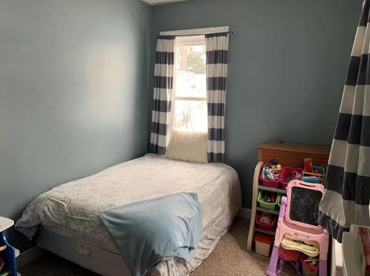 Building Photo - 242 S Walnut St