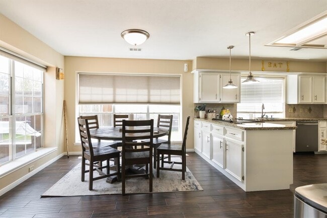Building Photo - 3026 Rushing Brook Dr