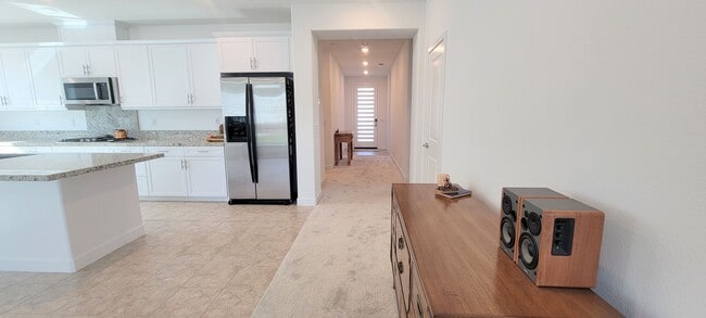 Building Photo - Gorgeous New Lennar Home - Lots of Upgrades - Solar- Must See
