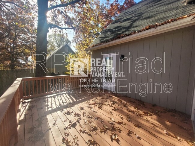 Building Photo - 1349 Brookwood Dr