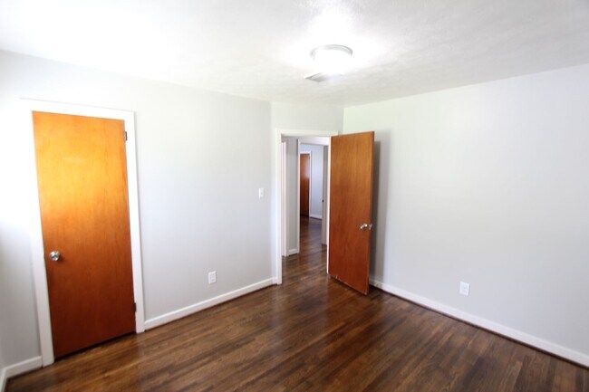 Building Photo - 2307 17th St Ensley