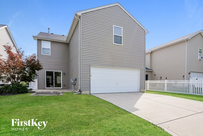 Building Photo - 1027 Glengarry Dr