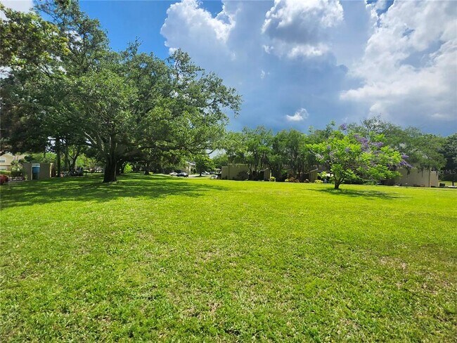 Building Photo - 2897 Thaxton Dr