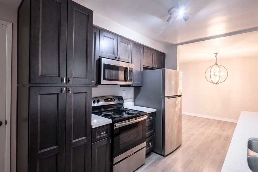 Building Photo - 1830 Federal Ave