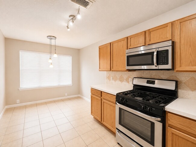 Building Photo - 714 Cypresswood Ridge