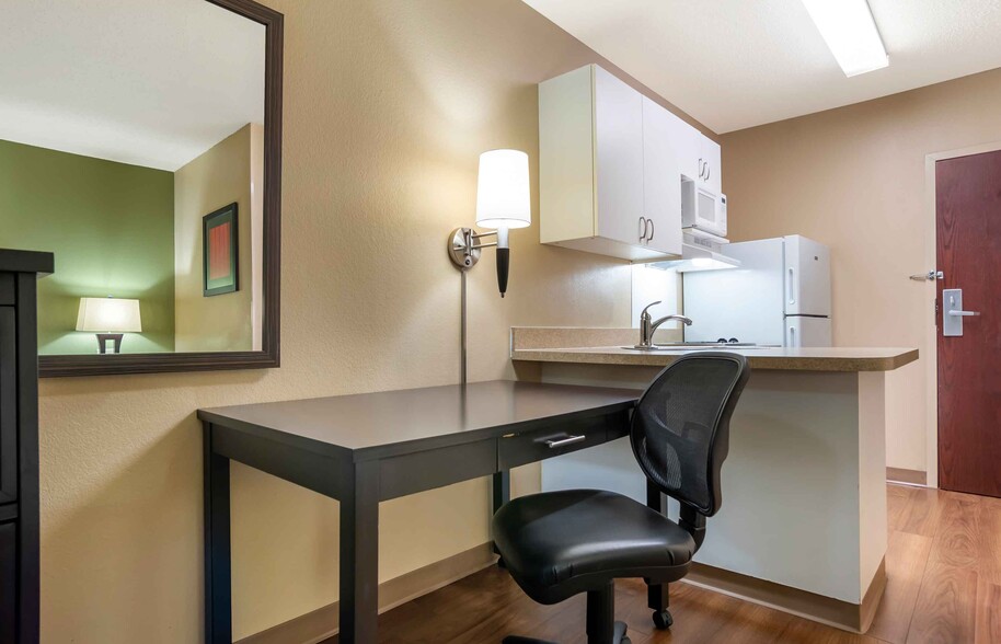 Building Photo - Furnished Studio-Baton Rouge - Citiplace