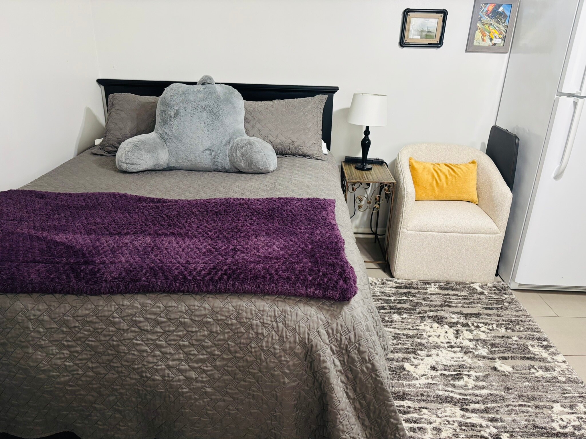 Building Photo - 621 Fairbanks St