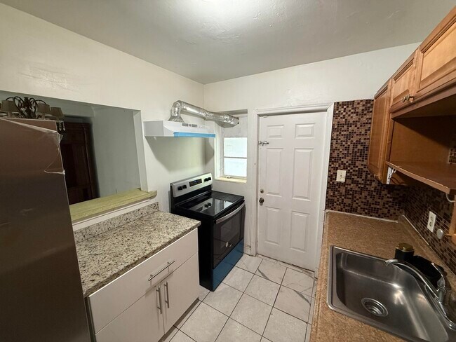 Building Photo - 1125 NW 144th St