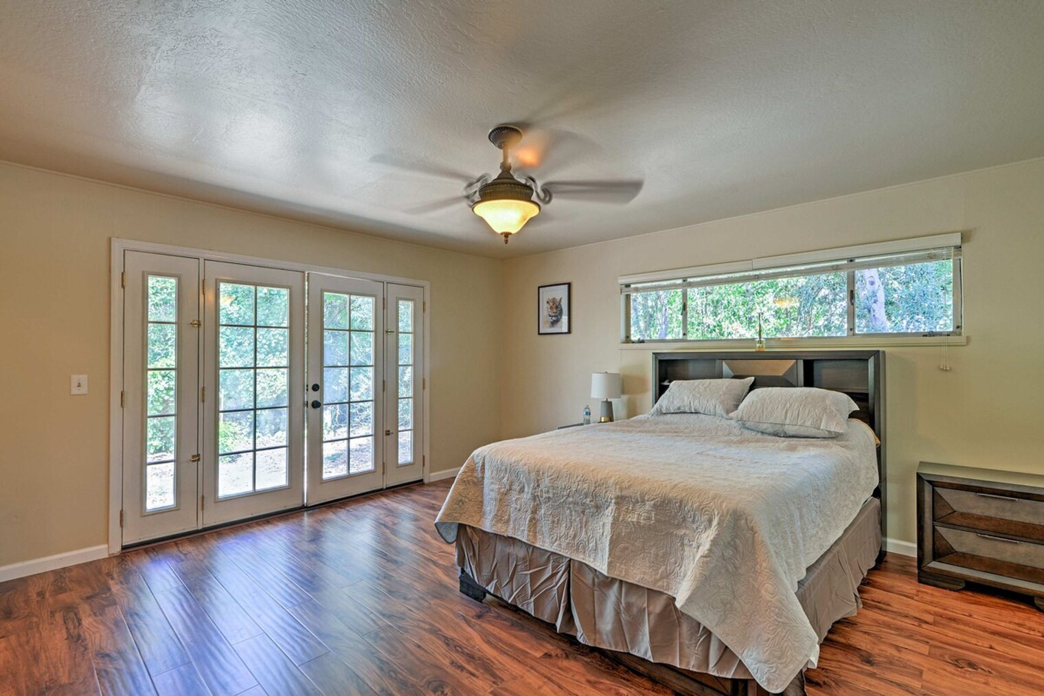 Building Photo - 10505 Center Ave