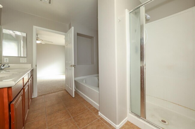 Building Photo - 8187 S Camino SERPE