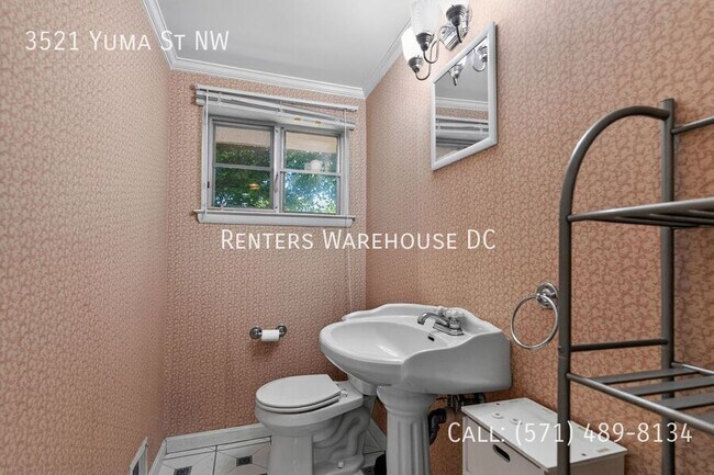 Building Photo - 3521 Yuma St NW