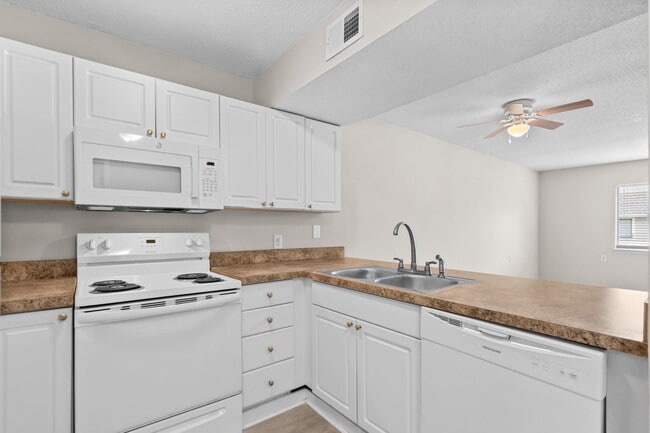 Building Photo - 3555 SC-544