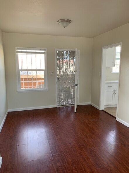 Dinning room - 3311 W 78th St