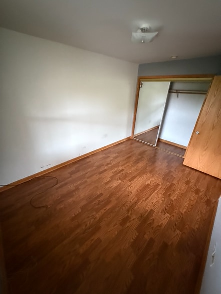 Building Photo - 6119 W Giddings St