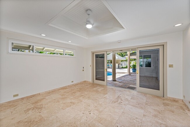 Building Photo - 5 BR Executive Home with Pool in prestigious Kahala! Pet Friendly!