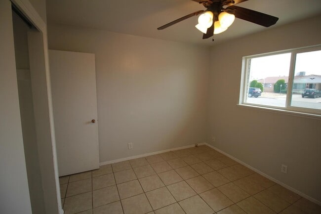Building Photo - 5725 Waycross Ave
