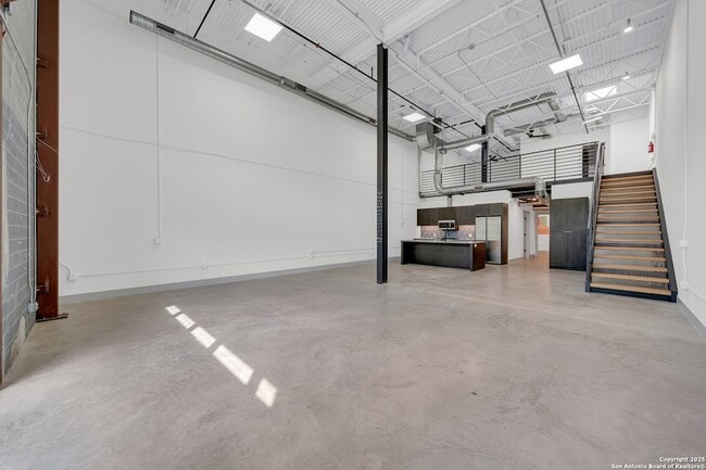 Building Photo - 215 Coca-Cola Pl