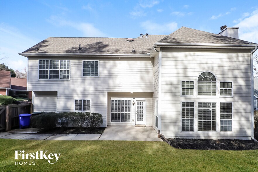 Building Photo - 107 Sweetbriar Walk