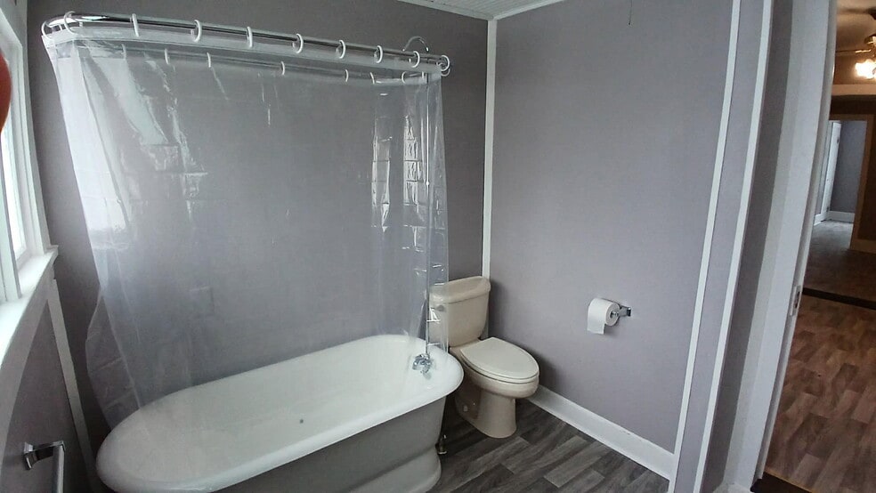 Building Photo - 679 Ohio Ave